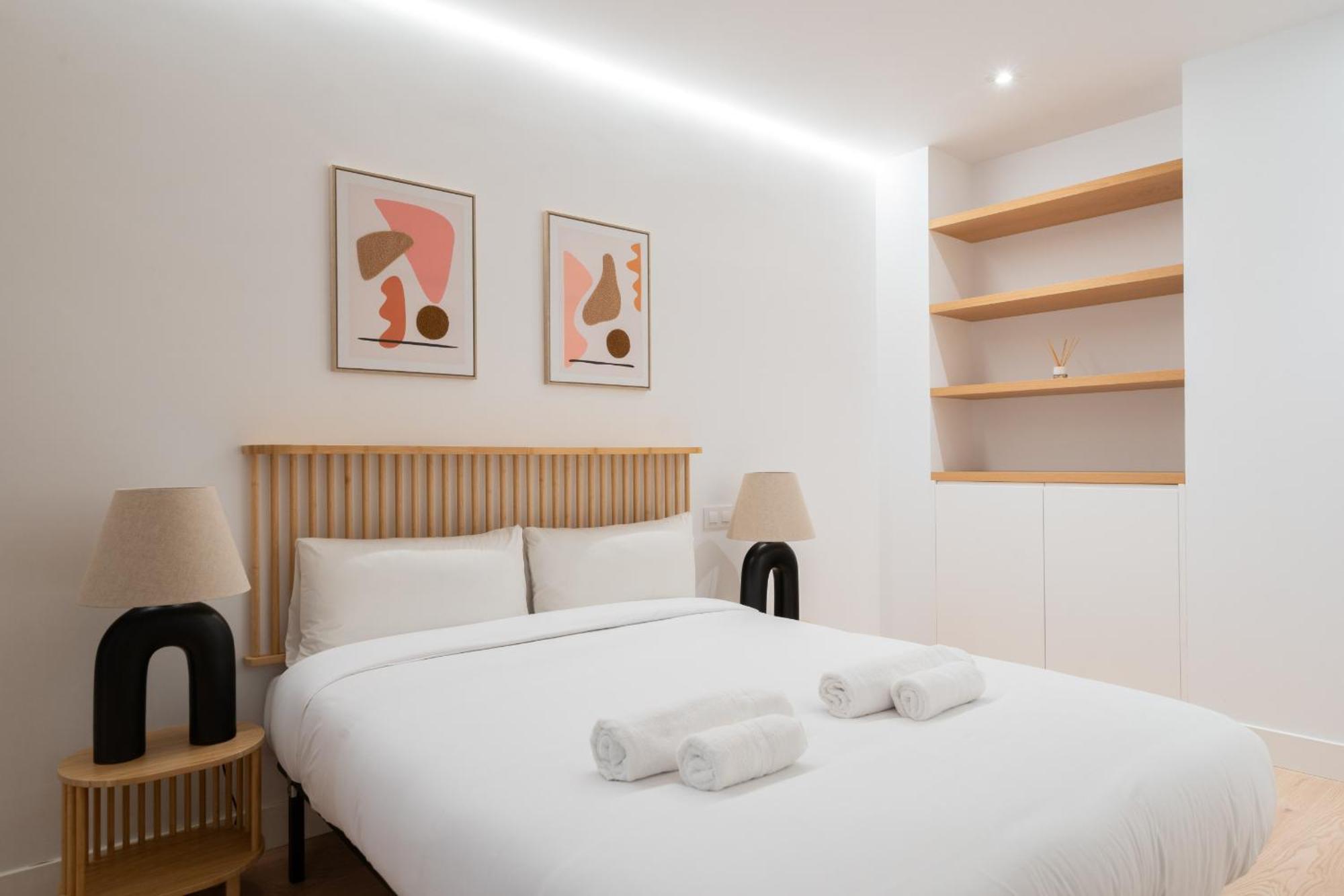Apartamento Reformado Para 6 Personas En Plena Gran Via Alquiler Temporal Мадрид Екстер'єр фото