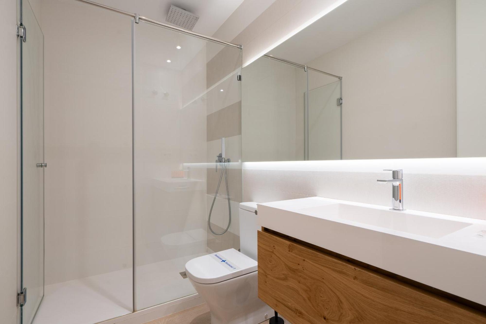 Apartamento Reformado Para 6 Personas En Plena Gran Via Alquiler Temporal Мадрид Екстер'єр фото