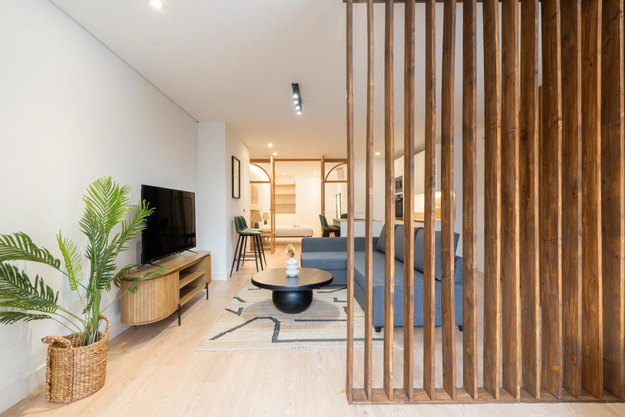Apartamento Reformado Para 6 Personas En Plena Gran Via Alquiler Temporal Мадрид Екстер'єр фото